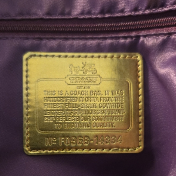 Coach Rich Brown Leather Shoulder Bag with Gold Accents - Picture 3 of 6